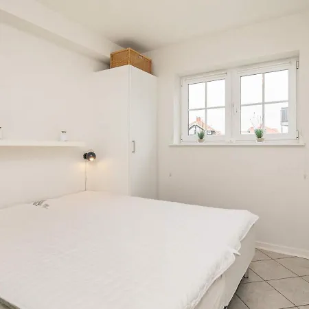 Apartament 4 Person Holiday In *