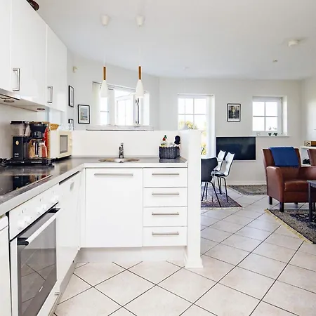 4 Person Holiday In Apartament *